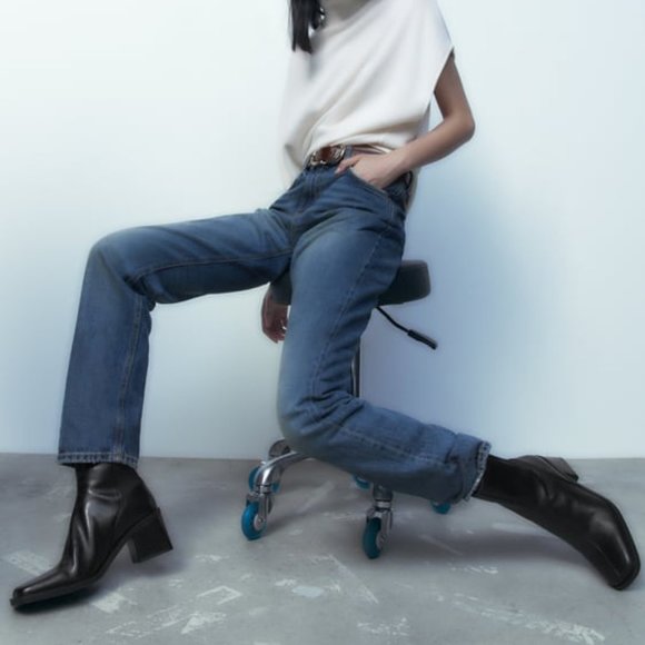 Zara BLOCK HEEL LEATHER ANKLE BOOTS BLACK 1/1130/010/800/36 - Picture 3 of 6